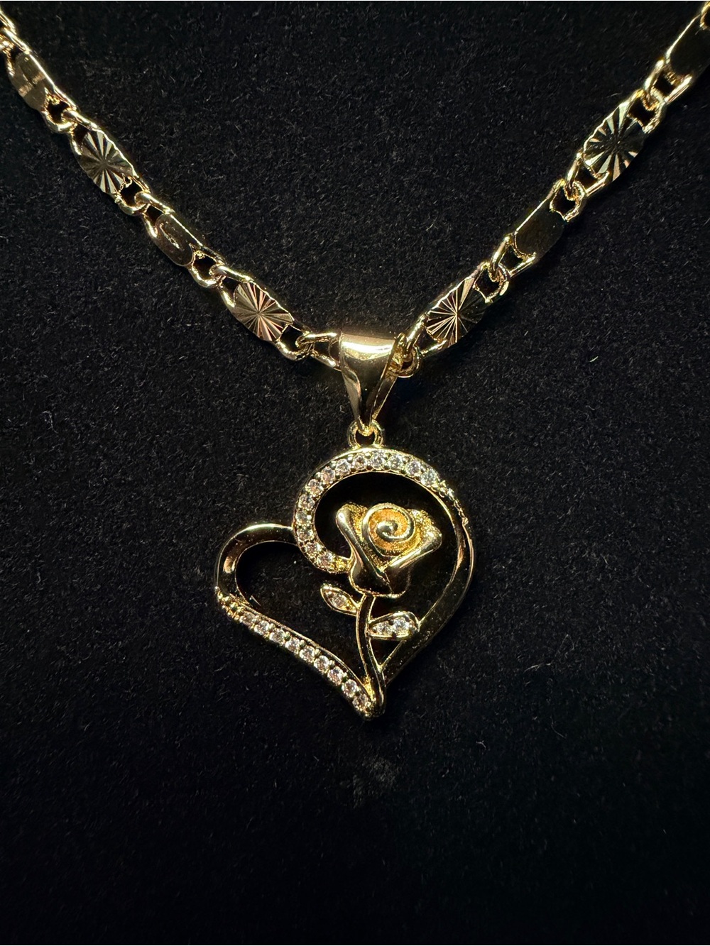 Heart Rose Pendant W/CZ’s Valentino Star Cut 20in 3.5MM 14K Stamped Necklace